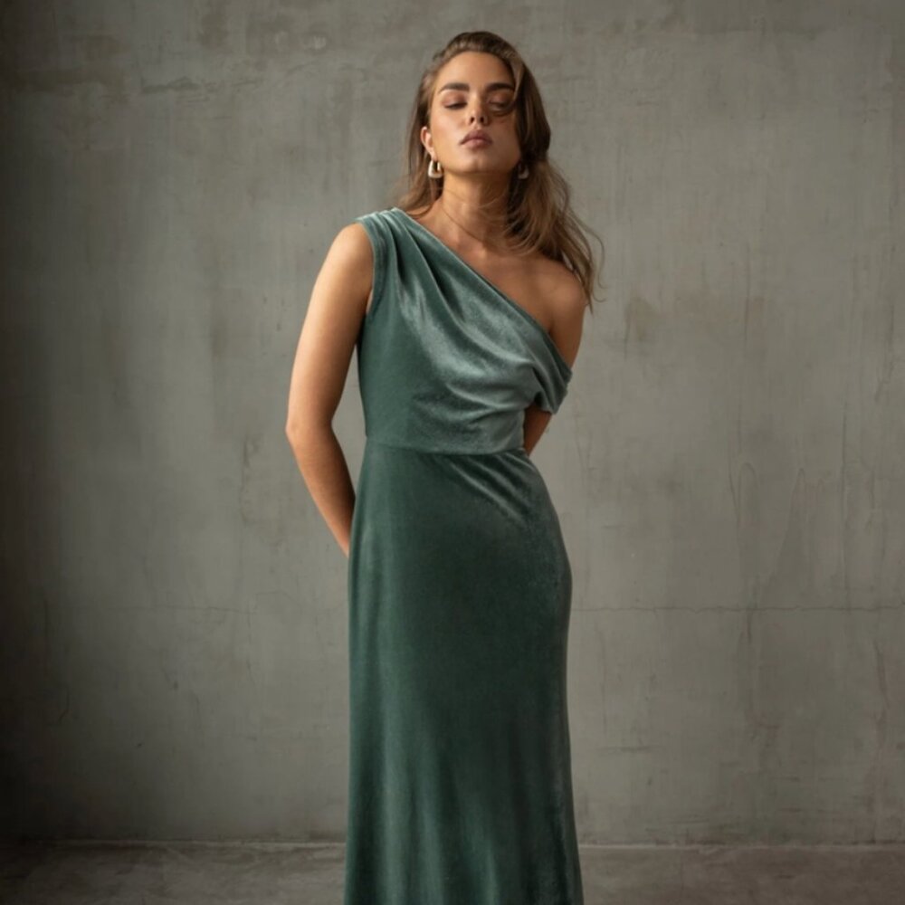 Jenny Yoo One-Shoulder Velvet Gown in Deep Green